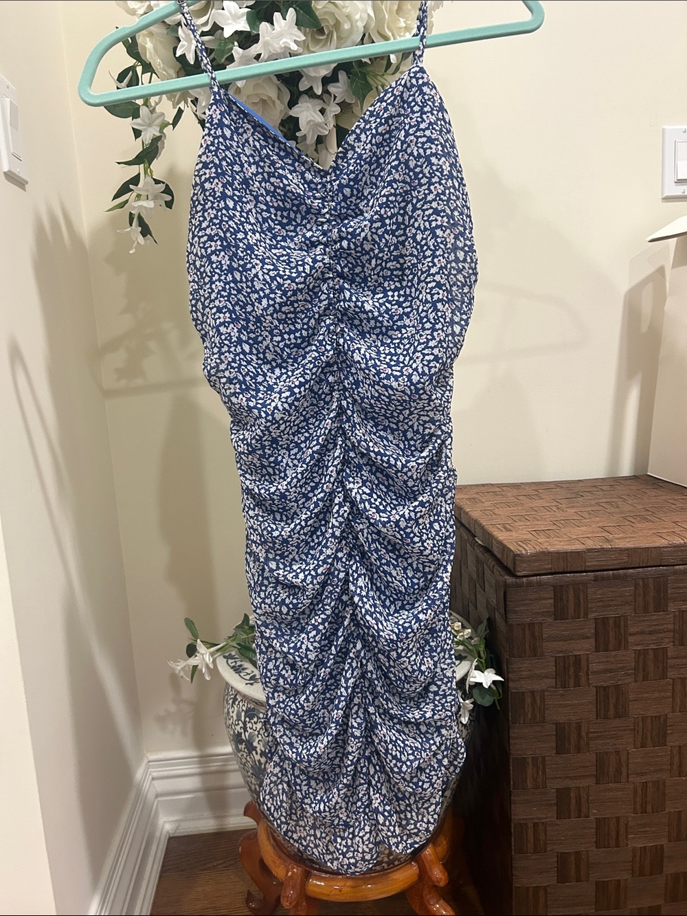 Lulu's Blue Floral Ruched Midi Dress